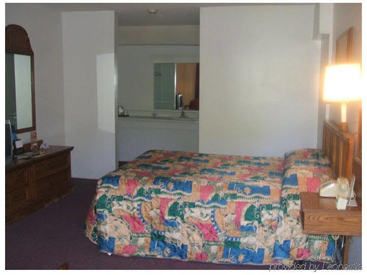 Scottish Inns Motel - Osage Beach Quarto foto